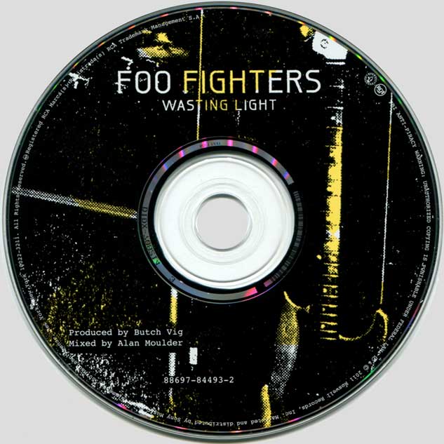 Foo Fighters — Wasting Light CD artwork