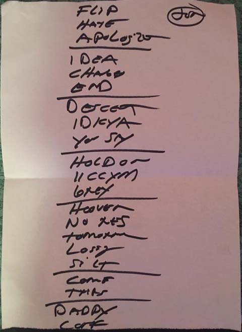 Handwritten setlist: Magazzini Generali, Milan, Italy, 14 Oct 2016