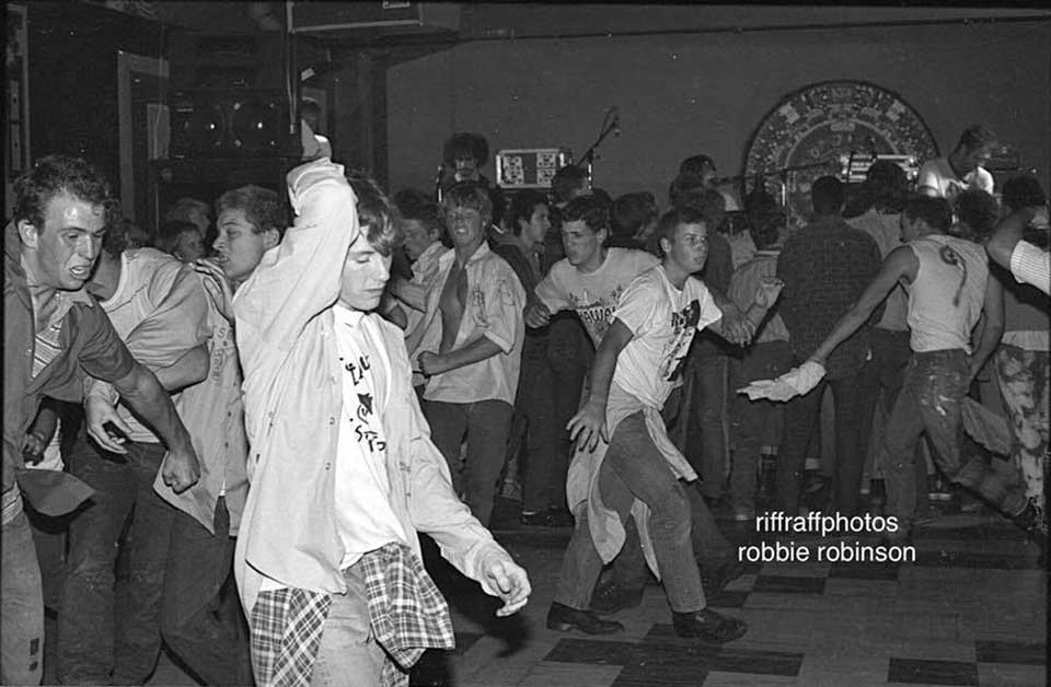 Hüsker Dü @ Casa De La Raza, Santa Barbara CA, 07 Jan 1983