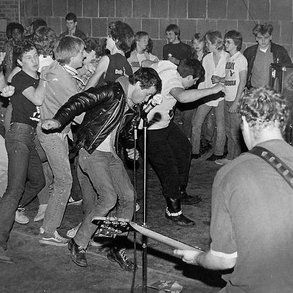 Hüsker Dü, North Base National Guard Armory, Norman OK, 22 Jan 1983