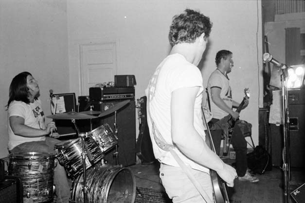 Hüsker Dü, Wil-Mar Neighborhood Center, Madison WI, 08 Apr 1983