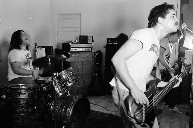 Hüsker Dü, Wil-Mar Neighborhood Center, Madison WI, 08 Apr 1983