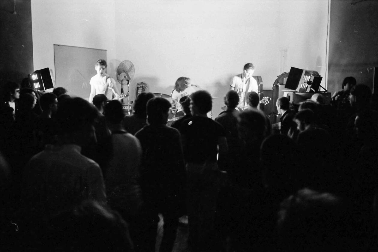 Hüsker Dü, Wil-Mar Neighborhood Center, Madison WI, 08 Apr 1983
