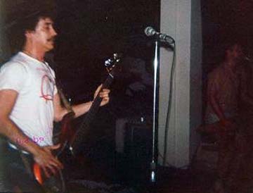 Hüsker Dü @ Foolkiller, 13 May 84 (3)