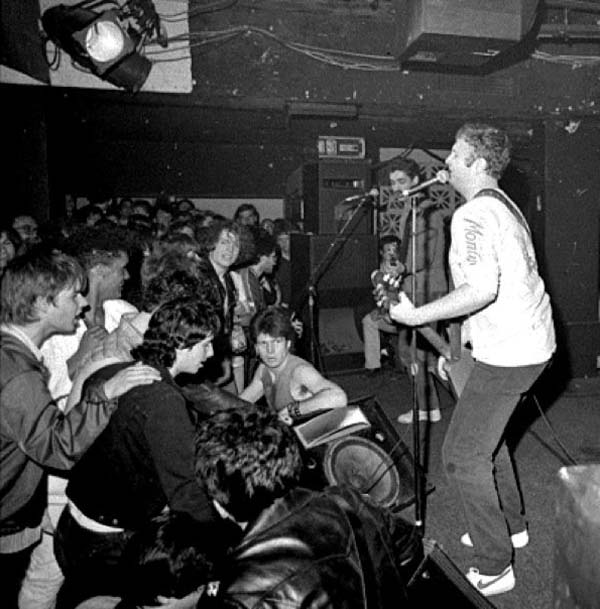 Hüsker Dü, Larry's Hideaway, Toronto, 02 May 1985 (photo: Myke Dyer)