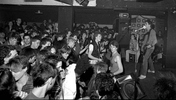 Hüsker Dü, Larry's Hideaway, Toronto, 02 May 1985 (photo: Myke Dyer)