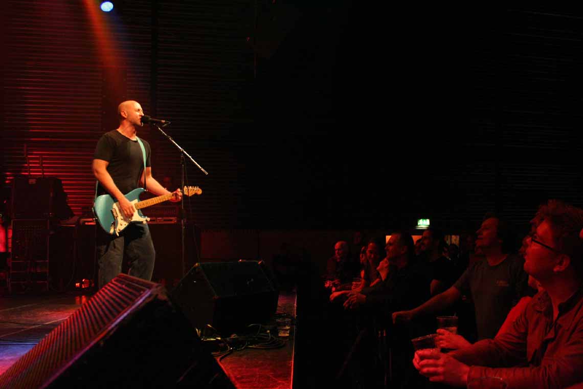 Bob Mould @ Amager Bio, Copenhagen, 10 Sep 2005 (6)