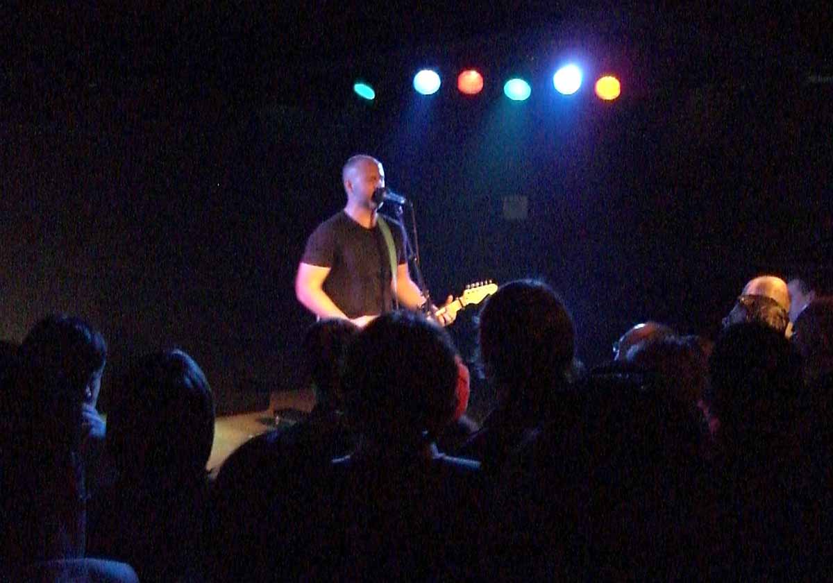 Bob Mould, ABC, Glasgow, 26 Jan 2006 (3)