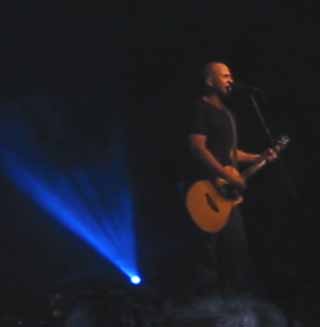 Bob Mould, Vicar St, Dublin, 02 Feb 2006 (3)