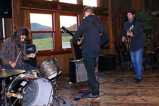 Grant Hart, Red Barn, Hampshire College, Amherst MA, 17 Nov 2007 (6)