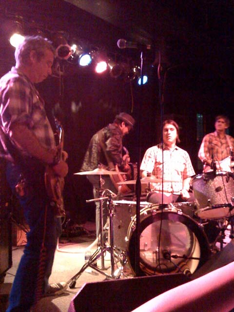 Greg Norton & Mike Watt @ The Waiting Room, Omaha NE, 16 May 2009