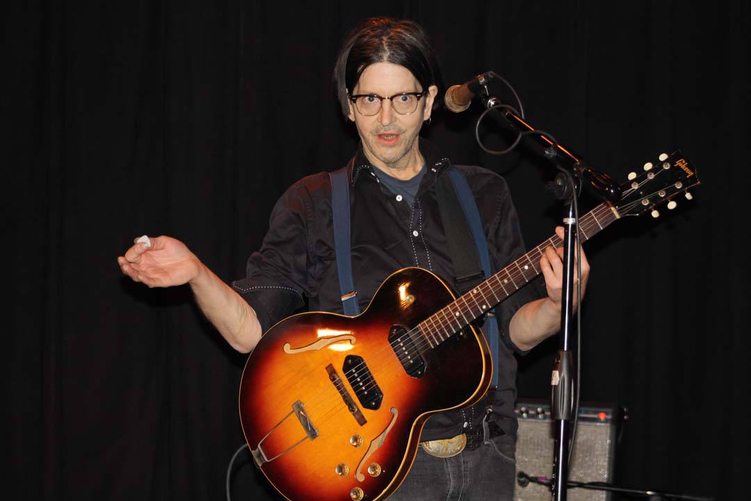 Grant Hart @ Davis Square Theatre, Somerville MA, 22 May 2014