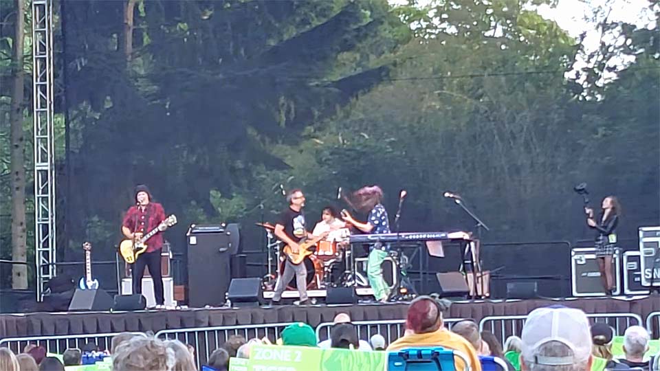 Greg Norton (guest with Posies) @ Woodland Park Zoo, Seattle WA, 18 Jul 2021